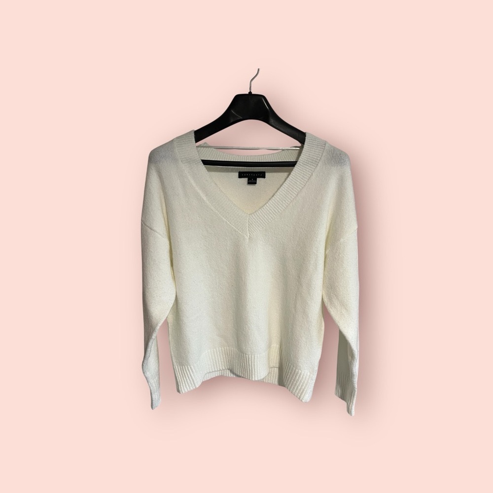 Sanctuary White V-Neck Sweater - Comfy and Relaxed Fit